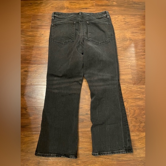 Athleta Sculptek Slim Straight Jeans Size 8P - Picture 4 of 4